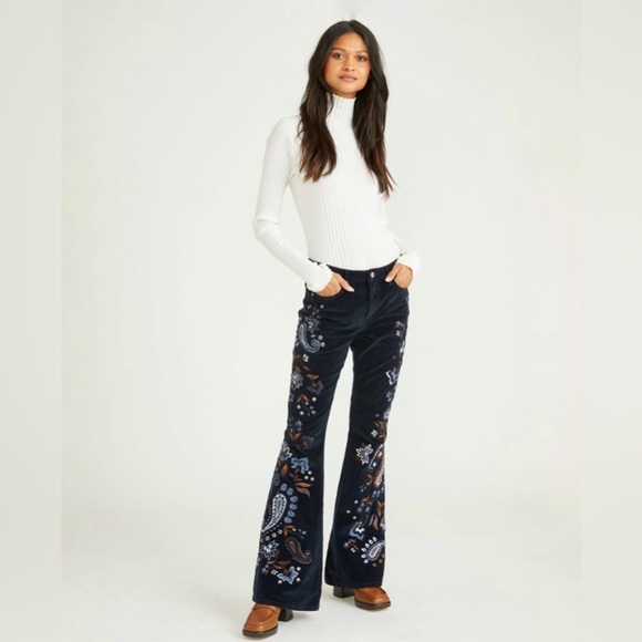 Driftwood Blue Flare Jeans for Women 28 x32 - Picture 6 of 11